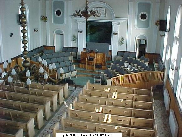 poze biserica dinainte de reamenajare - Marginean Paul - Stiri Betel